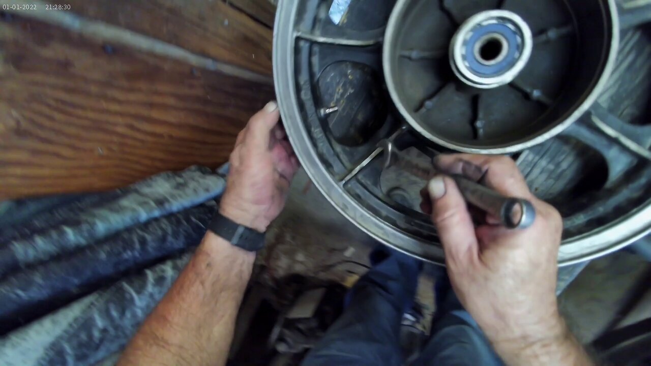 Valve core