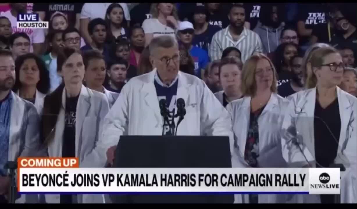 Doctors at the Harris Rally Heads Start Spinning Looking for Help When Someone in the Audience Has a Medical Emergency