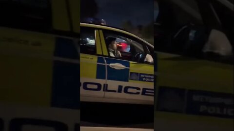 WHEELIES INFRONT OF POLICE