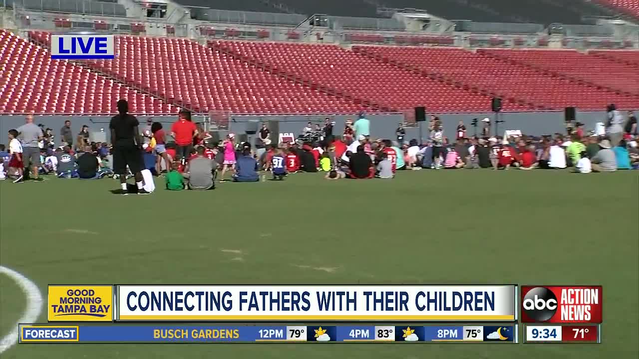 Father-kids event with Bucs quarterback coach kicks off Saturday at Raymond James Stadium