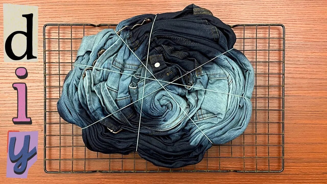 How to UPCYCLE OVERALLS with Bleach | Reverse Dye Denim Tutorial
