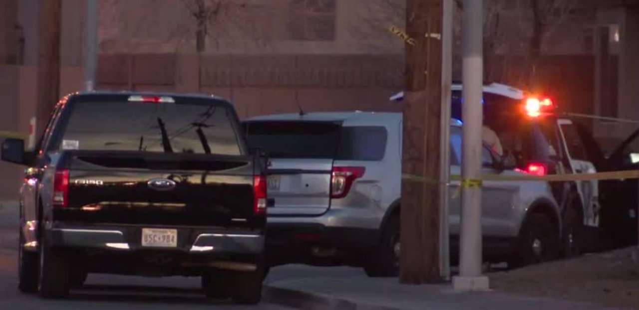 5 people killed in weekend crashes
