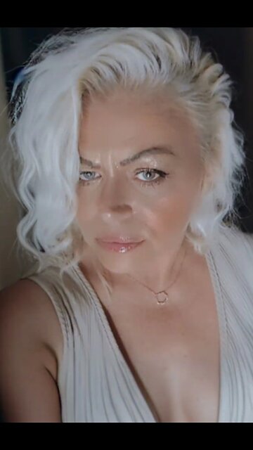 AOC thinks that she's going to get a nice welcoming but it doesn't turn out that way