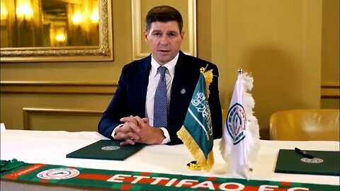 'Family feel is the key to joining Al-Ettifaq!' | Steven Gerrard takes first training session