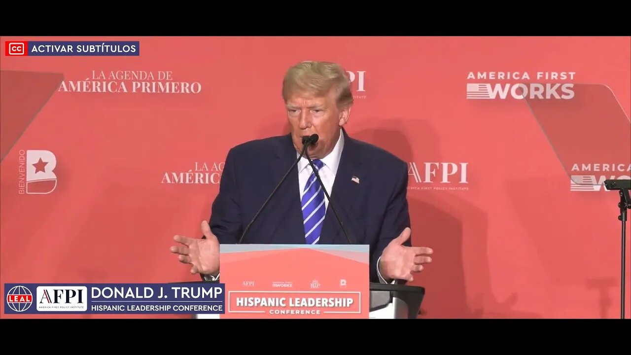 🇺🇸 Donald Trump pide unidad a los hispanos para salvar América del socialismo/comunismo [CC Español]