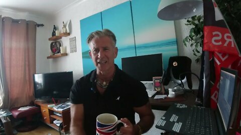 HELP JULIAN ASSANGE! GEEZER JOHNSON REPORTS