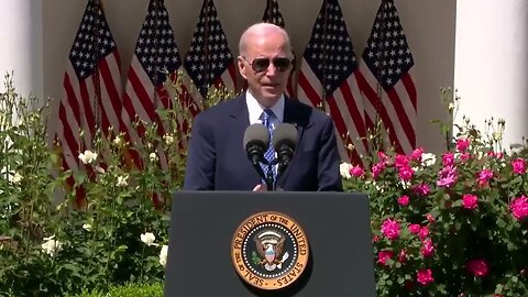 Biden Says He "Can Name The [Teacher] Who Believed In Me," Then Forgets To Name The Teacher