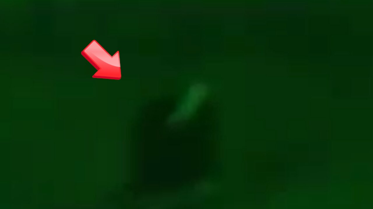 Small humanoid moves on its own! is it an alien or a ghost? [Conspiracy]