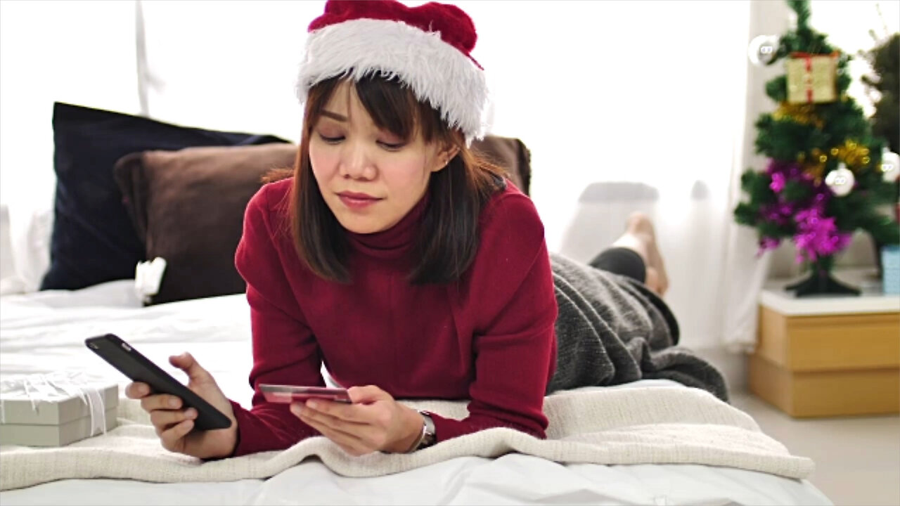 5 Tips to Avoid Massive Christmas Debt