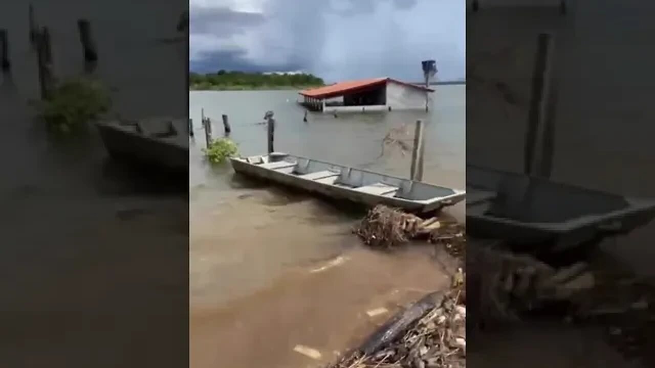 Casas são inundadas em GO com aumento no nível do Lago Serra da Mesa