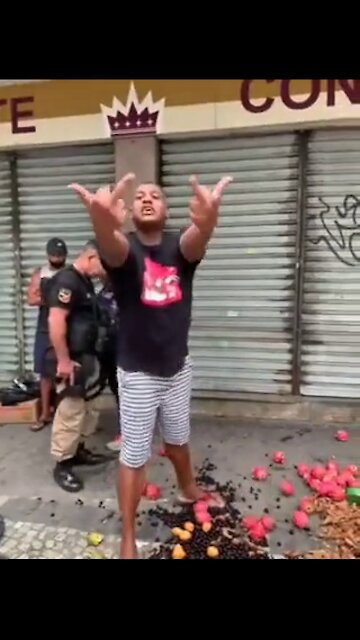 Pretorianos perseguem os camelôs [2]