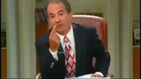 Esse é o Silas Malafaia, mais um mercador da fé que cobra dízimo de quem está pagando aluguel, de...