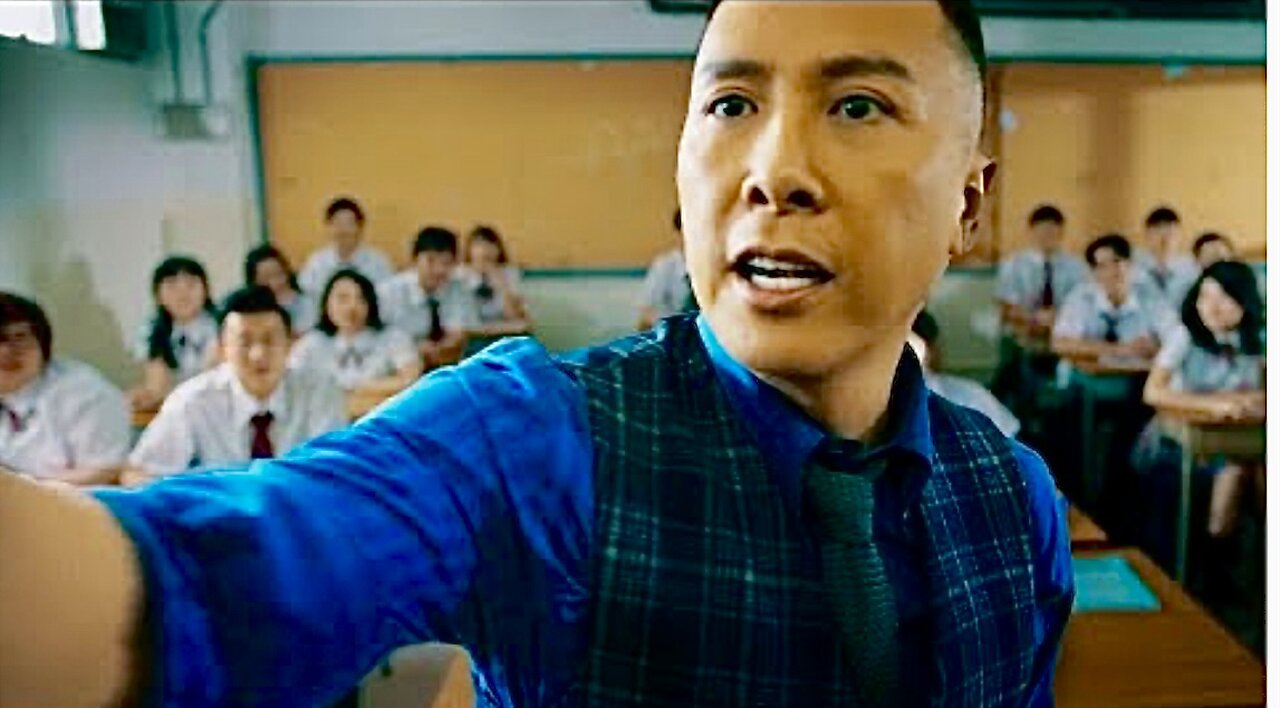 Students Don’t Realize That Their Teacher Is a Kung-Fu🥋 Legend