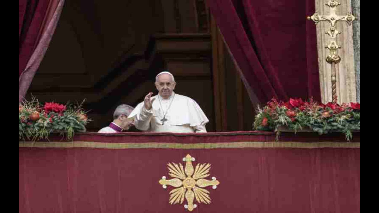 Pope Prays for Pandemic's End, Peace on Christmas