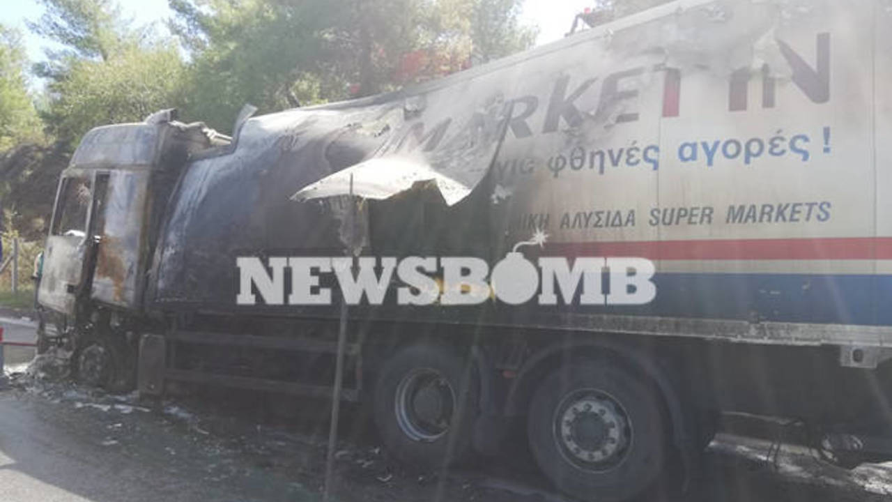 Greece: Mass traffic jam after truck burst into flames