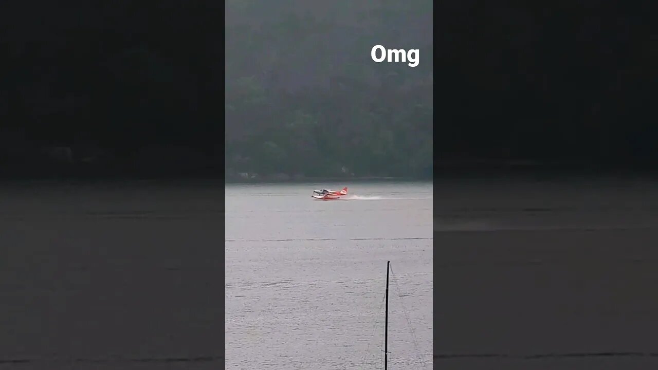 scary seaplane just makes takeoff! #shorts #short #travel #omg #views #scary #australia #plane #sea