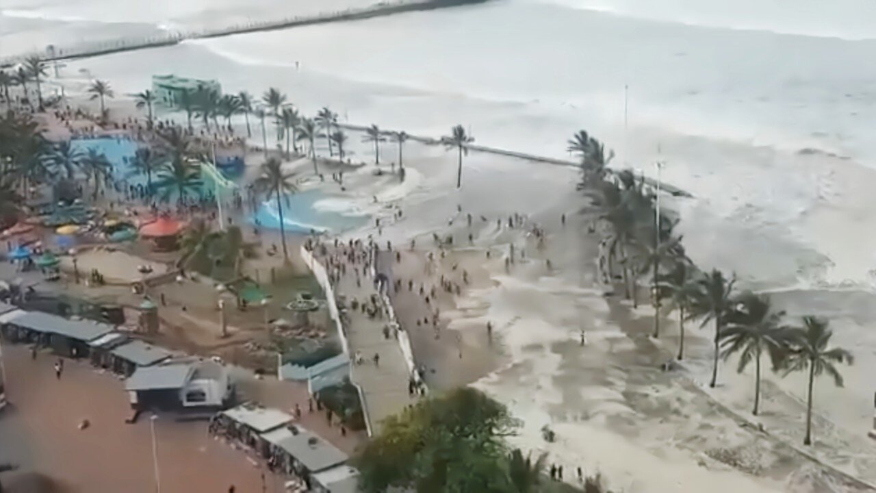 Durban beach closed due to high waves DRAMATIC AERIAL VIDEO