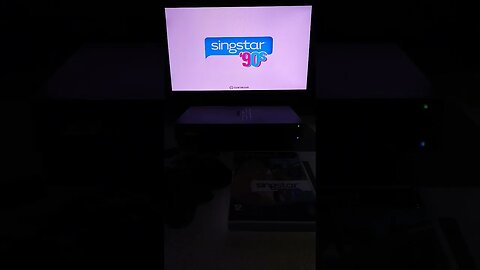 Outra apresentação sem graça.... - SingStar 90' - PlayStation 2