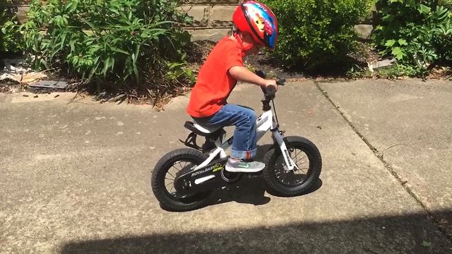 Learning To Ride A Bike Fail, Kid Throws A Tantrum!