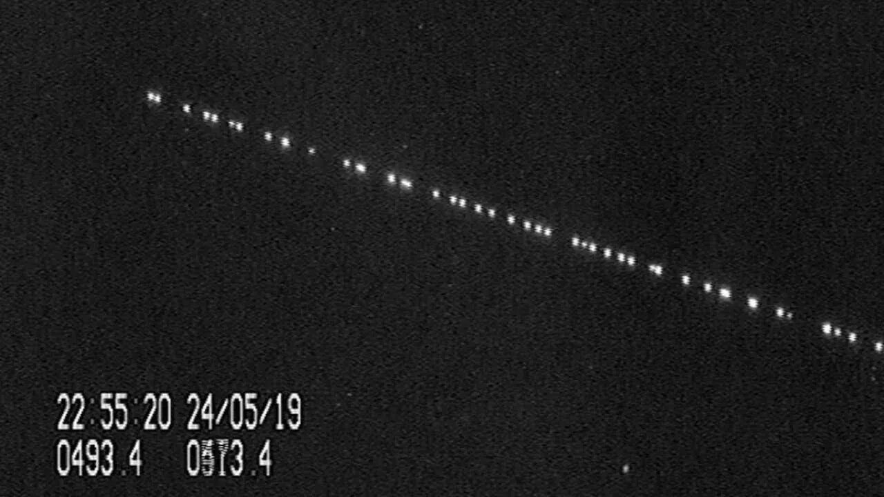 Starlink or Aliens, What's Really Going On? (Apr 23, 2020)