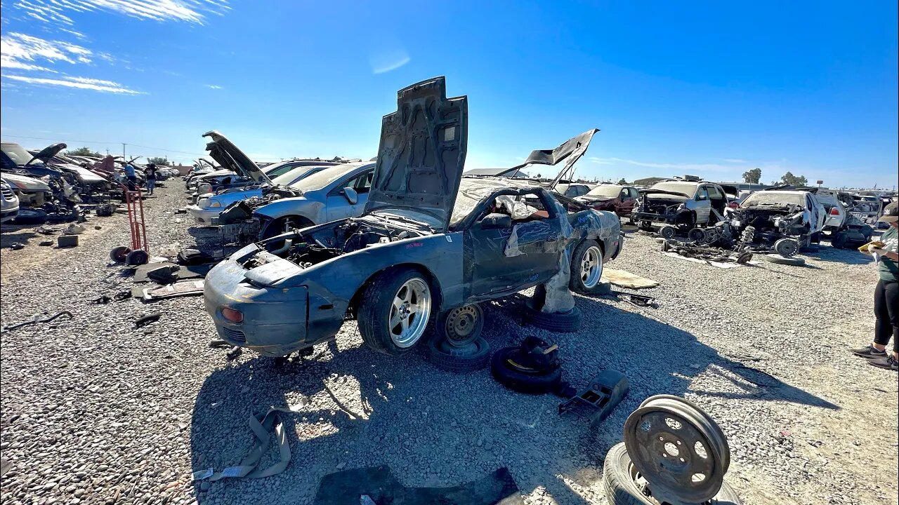 Haven’t seen a Nissan 240sx at the junkyard in ages!