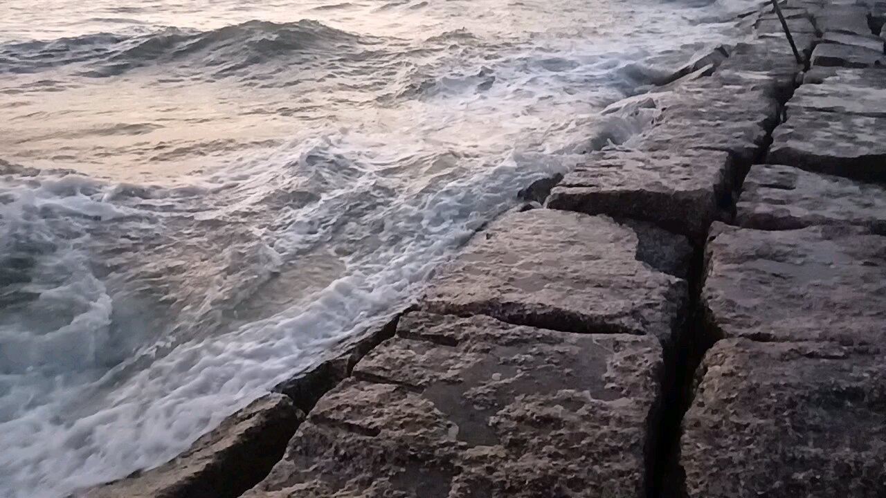 Slo-Mo from the Jetty in Galveston