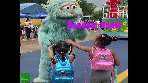 BLACK WOMEN SAY SESAME STREET IS RACIST | RANDOM THINGS YOU NEED TO KNOW