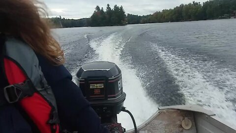 Evinrude 25hp Two Stroke Tiller Outboard "Test & Sea Trials"