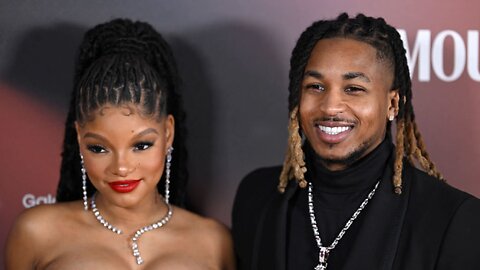 DDG & Halle Bailey Courtside At A Warriors Game