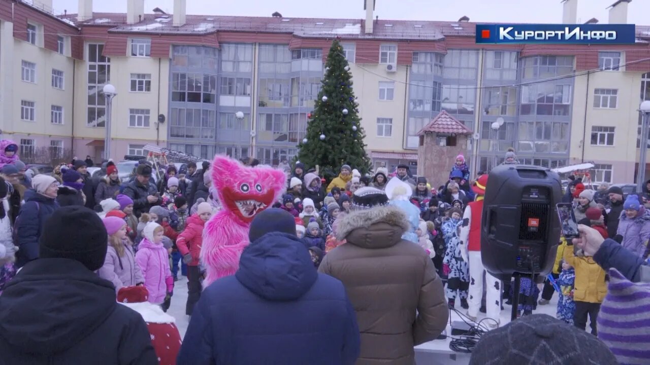 Новогодний праздник для детей организовала управляющая компания в микрорайоне «Рай в шалаше»