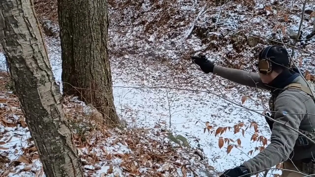 One-Hand Shooting Hanging from a Rope !
