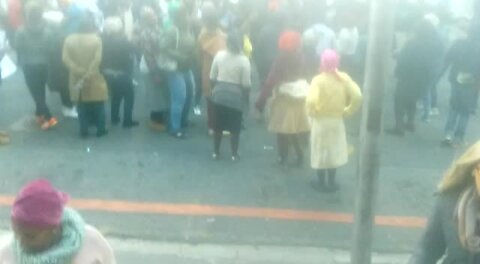 Khamandi residents protest against Stellenbosch land invasion eviction order outside court (JGy)