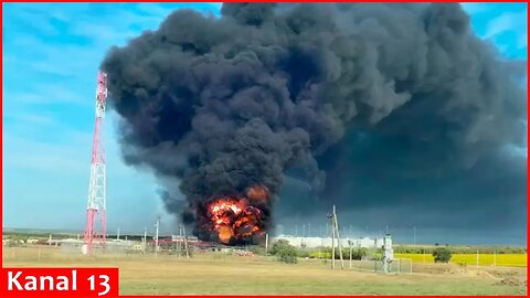 “We woke up to fire in the morning" - Russians show ongoing strong blaze at oil base in Rostov