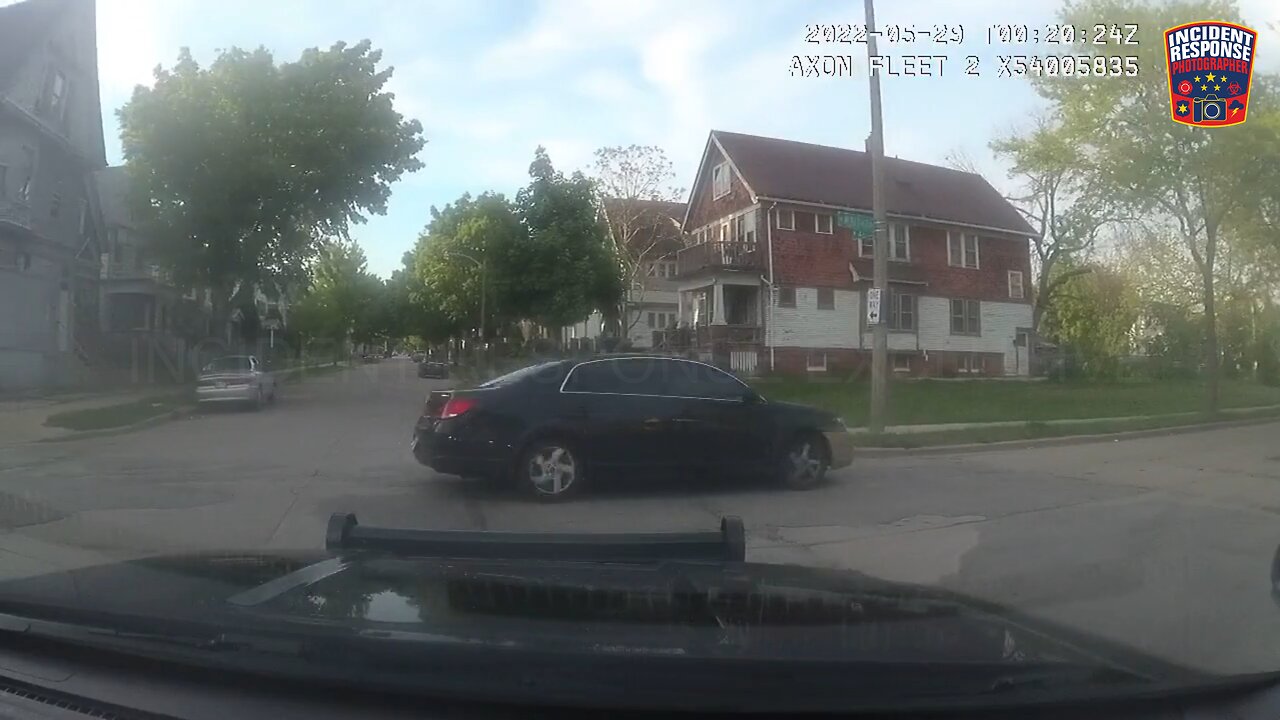 Dash Cam: Milwaukee Police Chase of Toyota Avalon