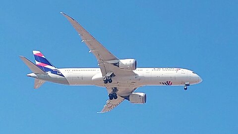 Boeing 787-9 CC-BEG vindo de Guarulhos para Fortaleza
