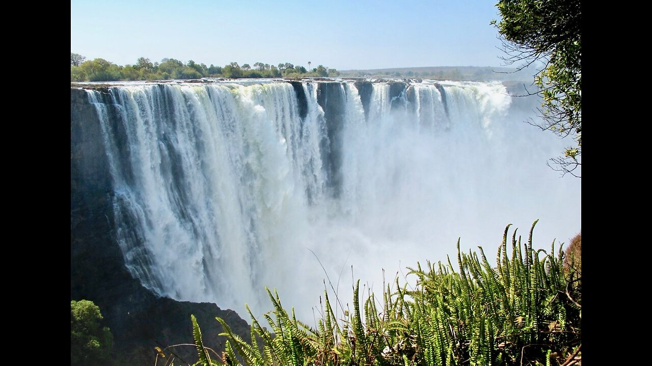 The Majestic Victoria Falls 🇿🇼