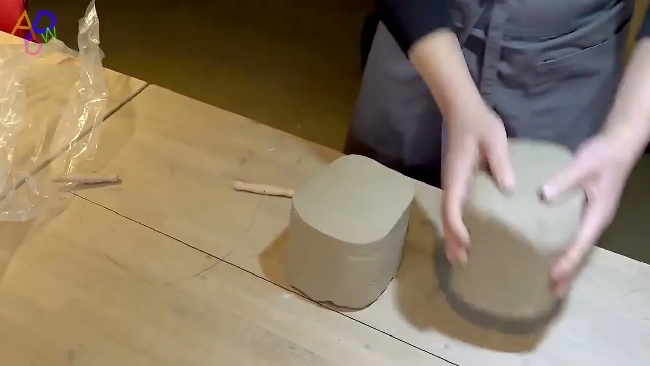 Luxury Teapot Making Process. Korean Pottery Master Craftsman-2