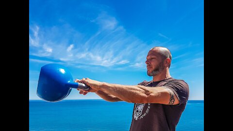 A series of heavy biceps exercises 💪🏋🏻‍♀️