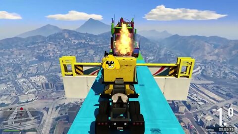 SUPER AUTOS en el AIRE CARRERA IMPOSIBLE DE CHOQUES MIKECRACK GTA 5 Online