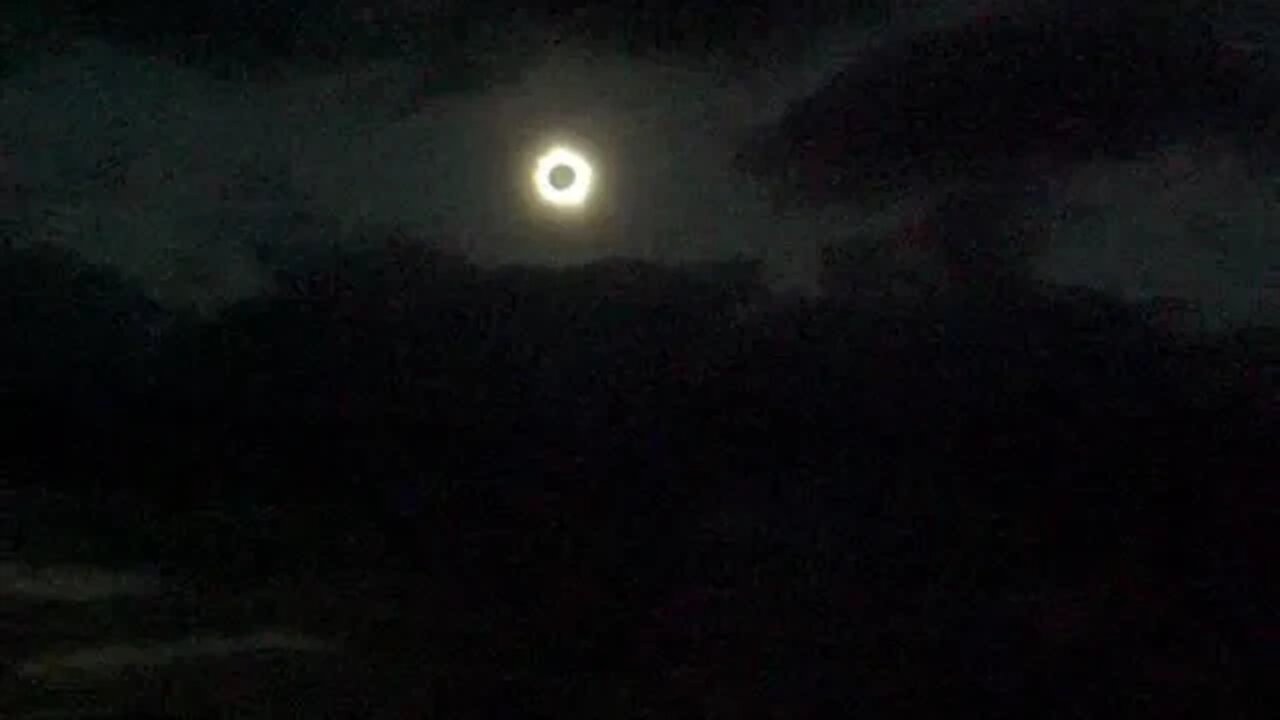 2012 TOTAL SOLAR ECLIPSE OAK BEACH QUEENSLAND AUSTRALIA