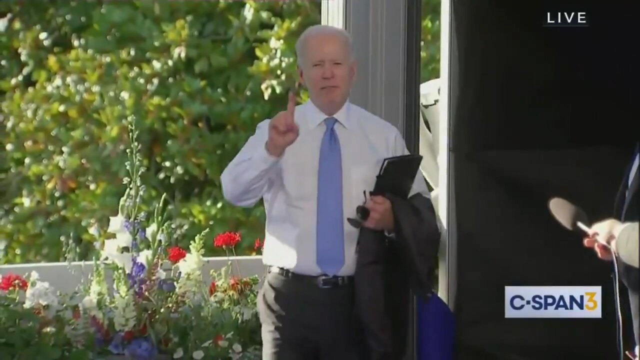 Biden Snaps At CNN Reporter: "What the hell... What Do You Do All Day" - 2038