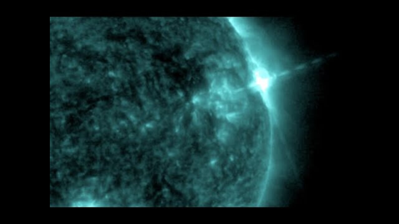 Near X Class Solar Flare, Pole Shift Claims Another Effect | S0 News Sep.16.2022