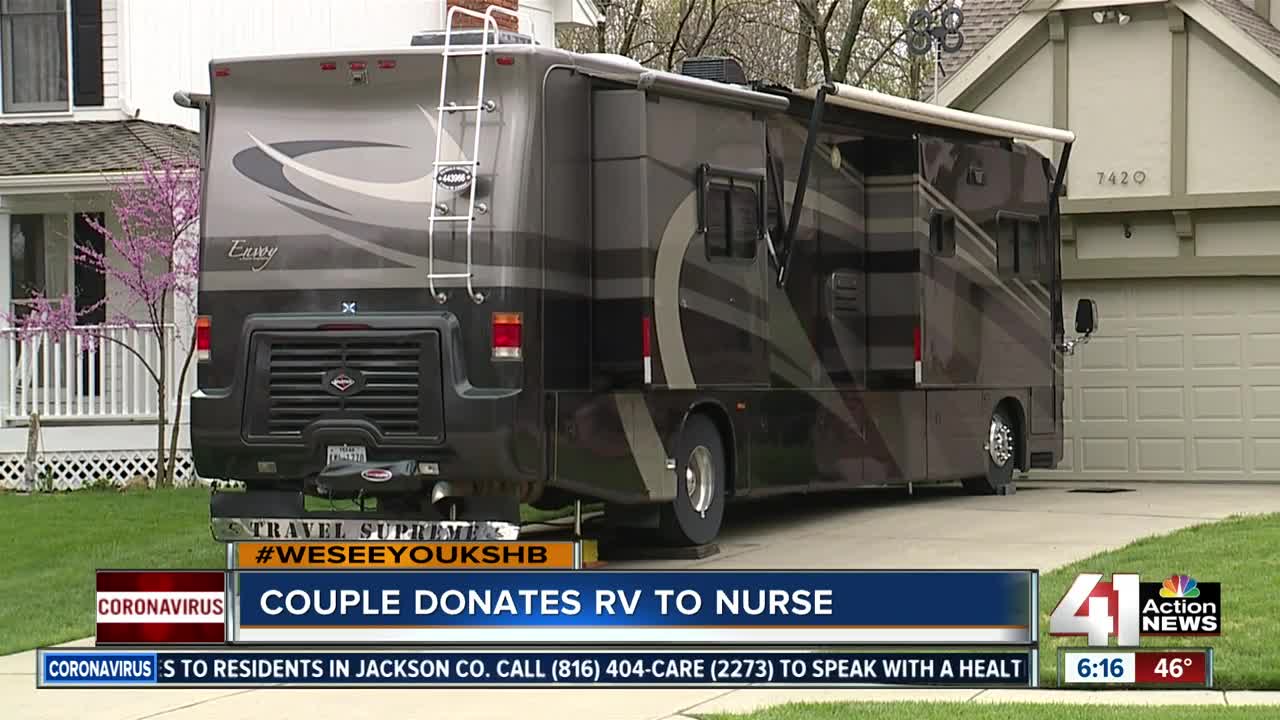 Gladstone couple lends Kansas City nurse RV to live in