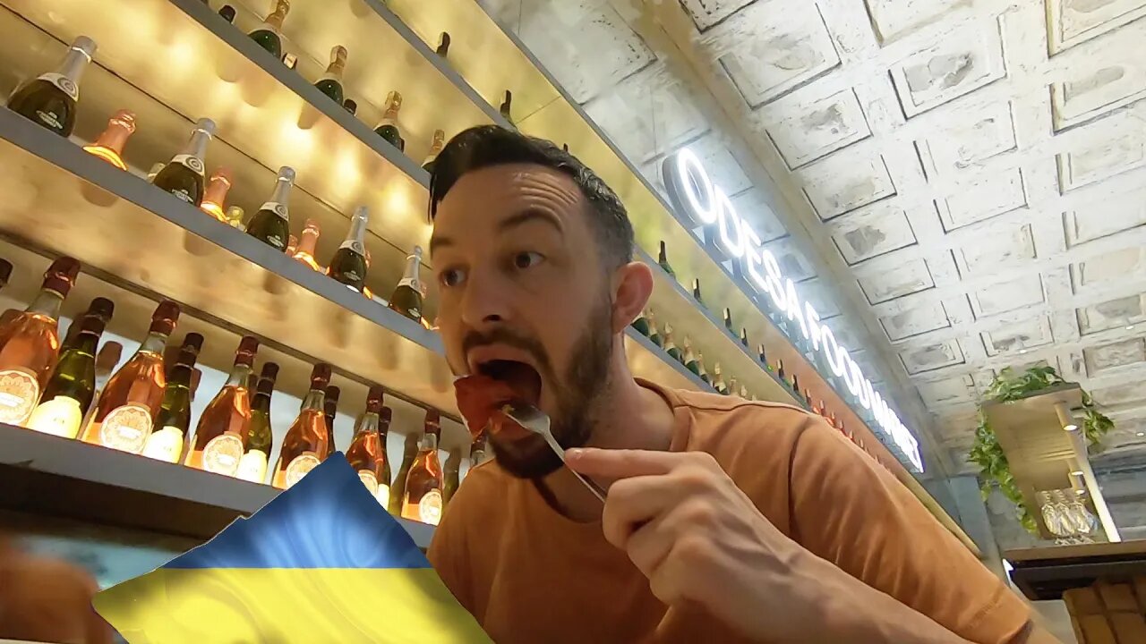 Brit tries traditional Ukrainian Food in Odesa 🇺🇦