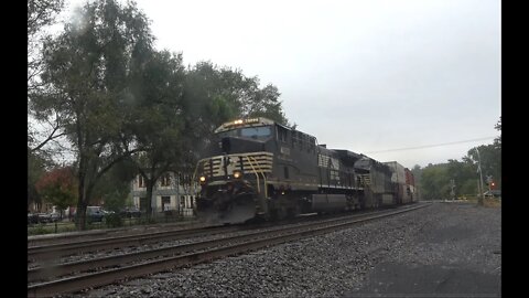 Eastbound intermodal @ Huntingdon