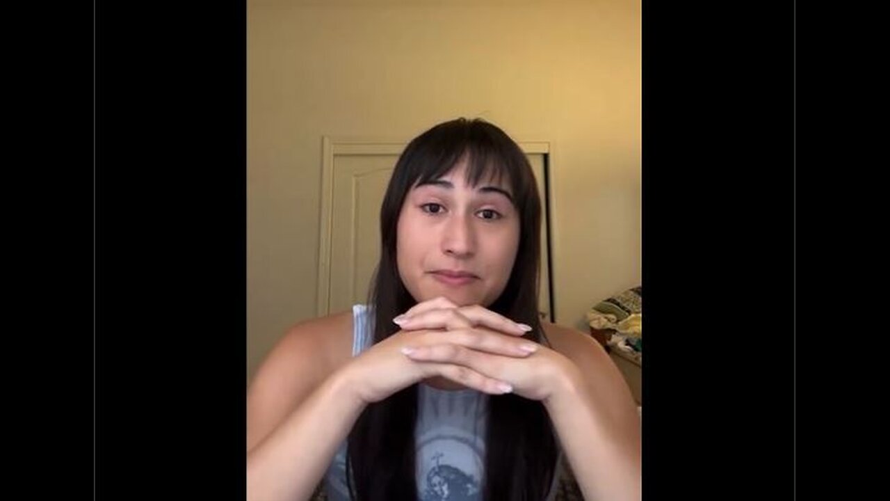 Chloe Cole Responds to Elon Musk About His Son