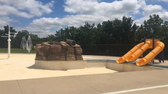 Community hopes to save Raytown Super Splash Park