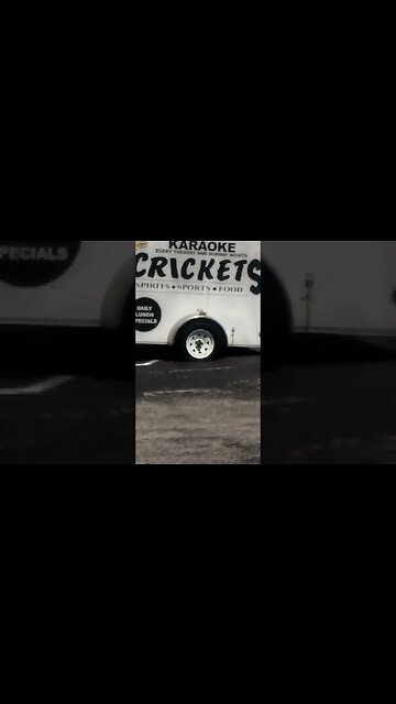 Trailor with a Flat Tire at a Parking Lot | TBrown0065 #shorts