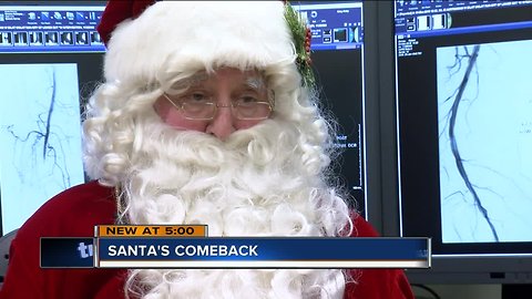Milwaukee-area Santa receives early present