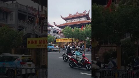 Sai Gon Traffic Viet Nam 🇻🇳 #shorts #saigon #hochiminhcity #expat #travel #rebornabroad #traffic